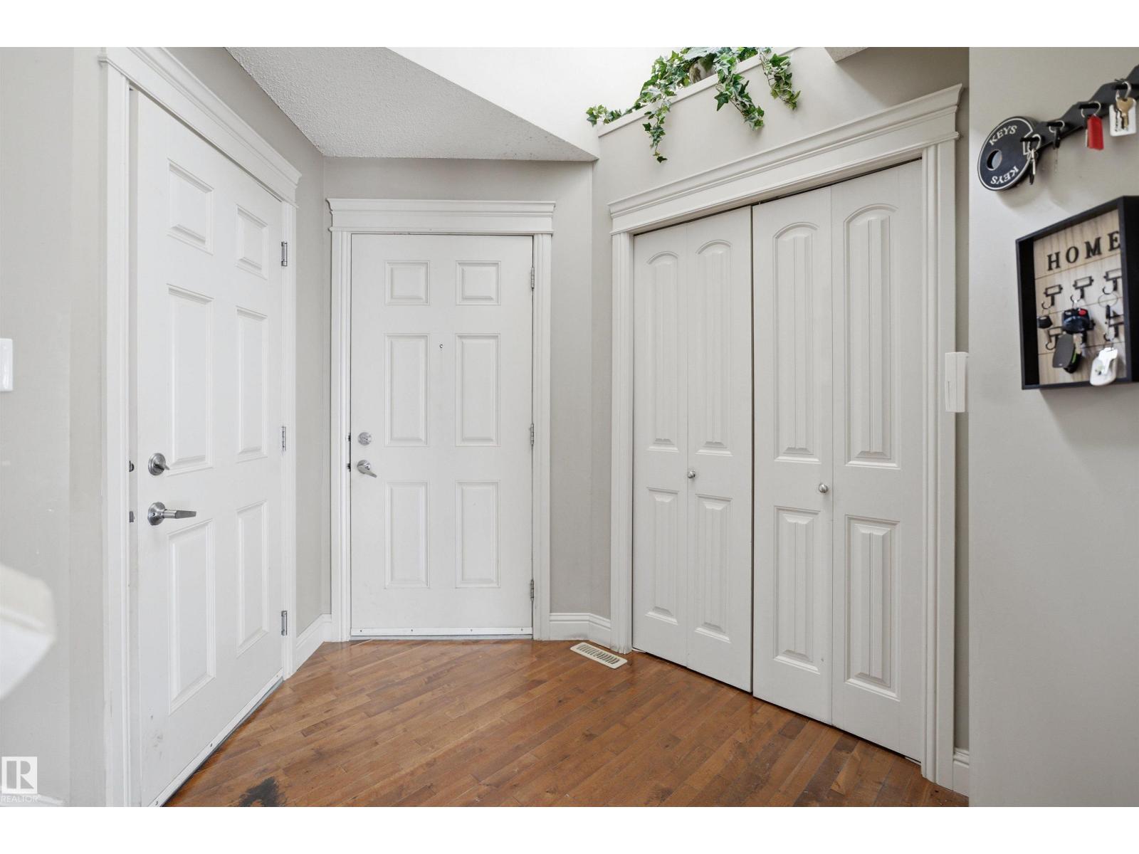 3533 11 Street NW - 10