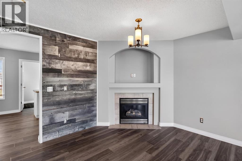 108 Kodiak Crescent - 8