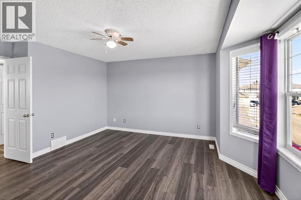 108 Kodiak Crescent - 19
