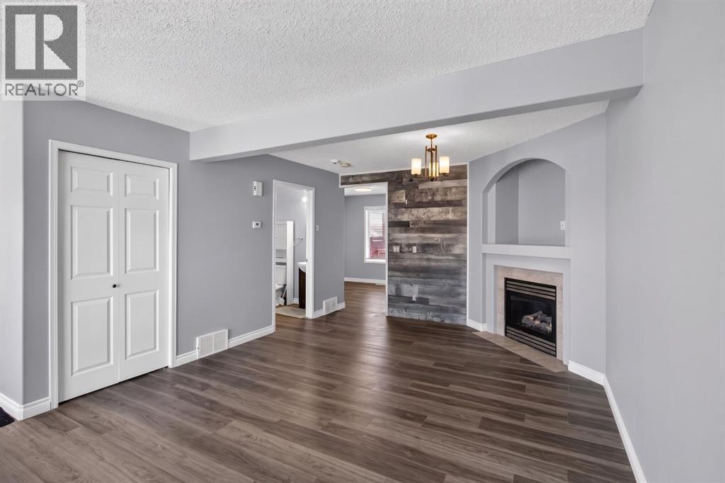 108 Kodiak Crescent - 9
