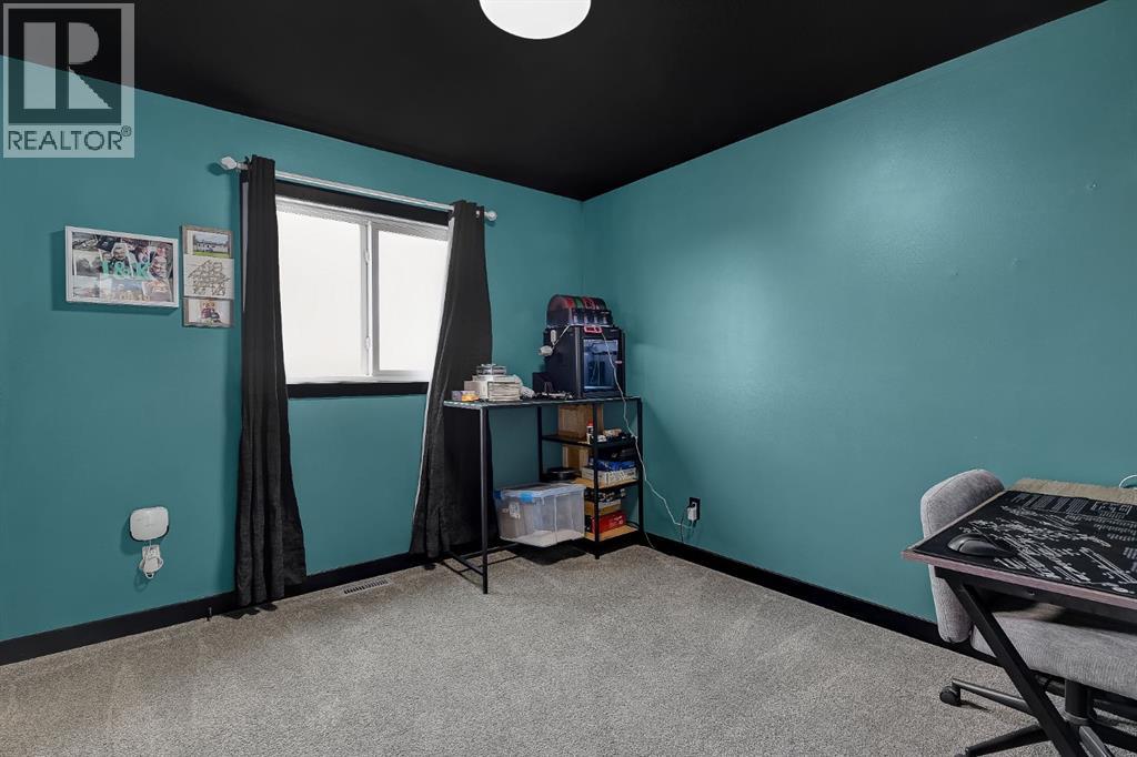 9054 81 Avenue - 15