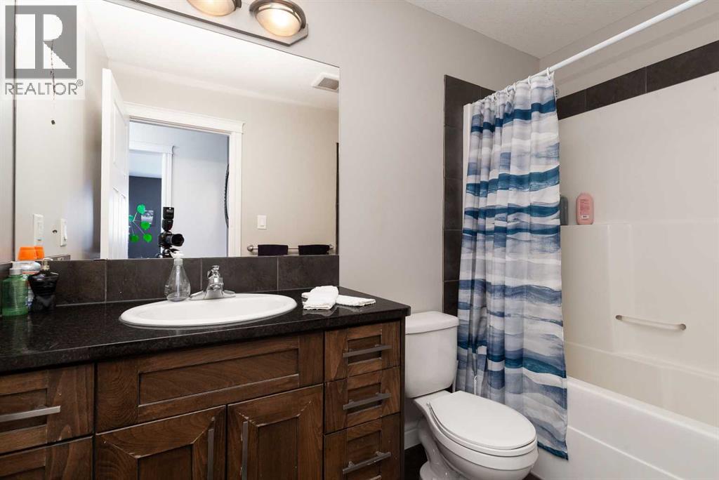 8, 899 Mt Sundance Manor W — photo 15