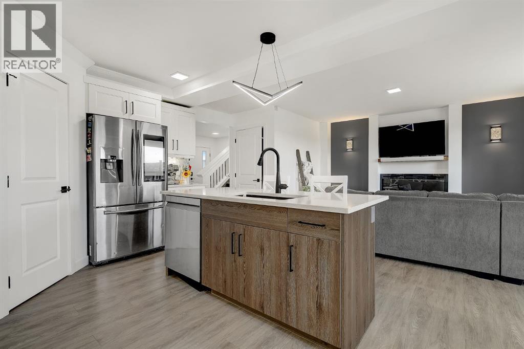9054 81 Avenue - 5