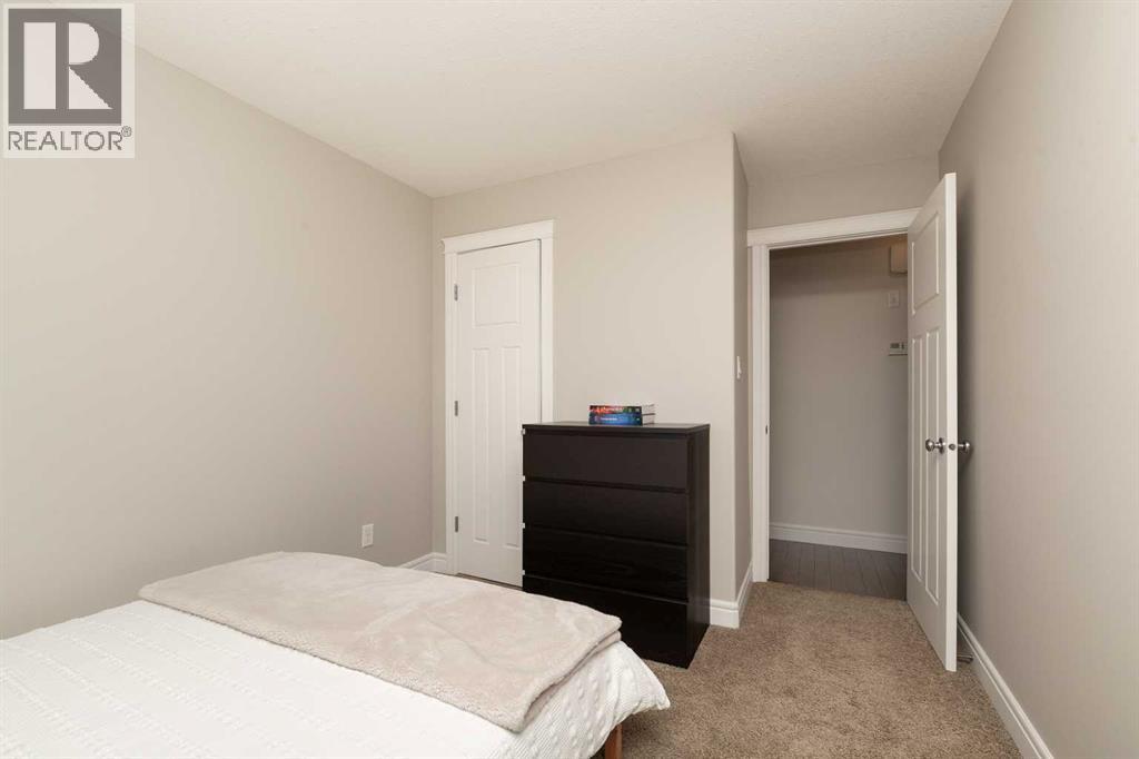 8, 899 Mt Sundance Manor W — photo 17