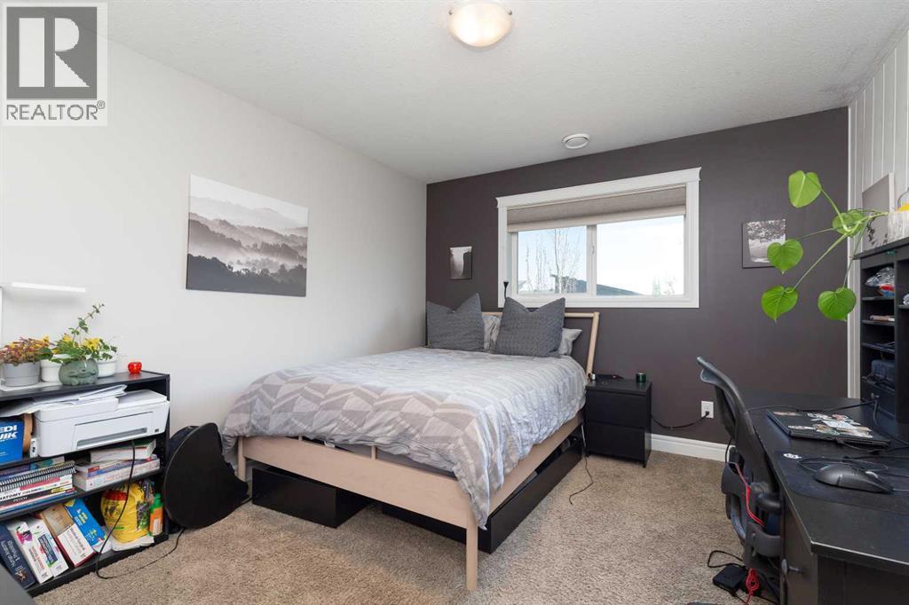 8, 899 Mt Sundance Manor W — photo 13