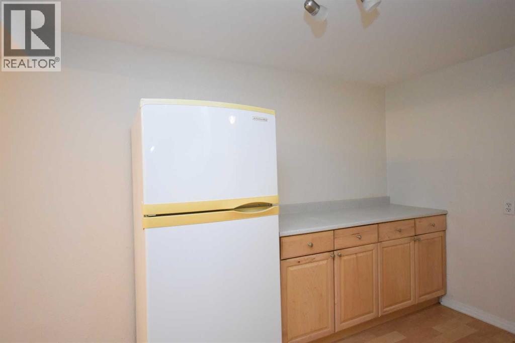 2604 106 Avenue SW - 29