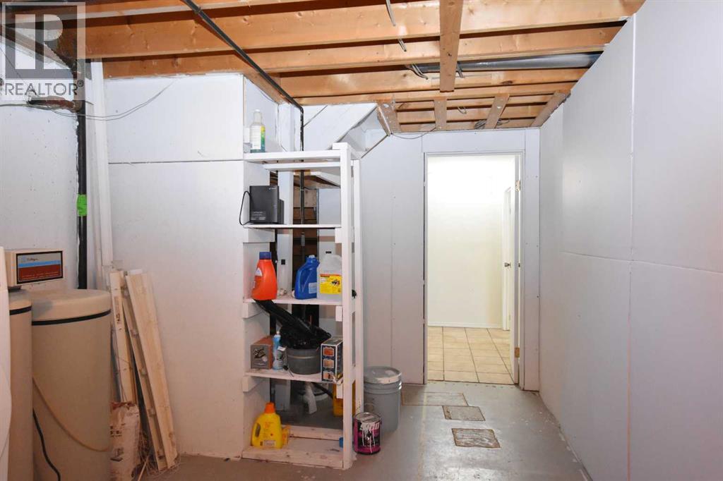 2604 106 Avenue SW - 34