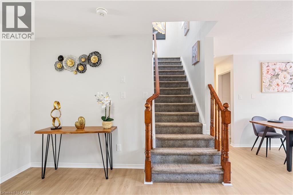 63 HAGAN Avenue - 12