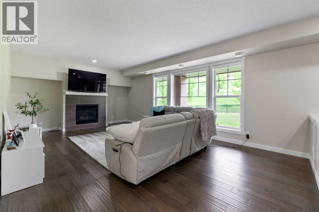 165 Cranbrook Villas SE - 8