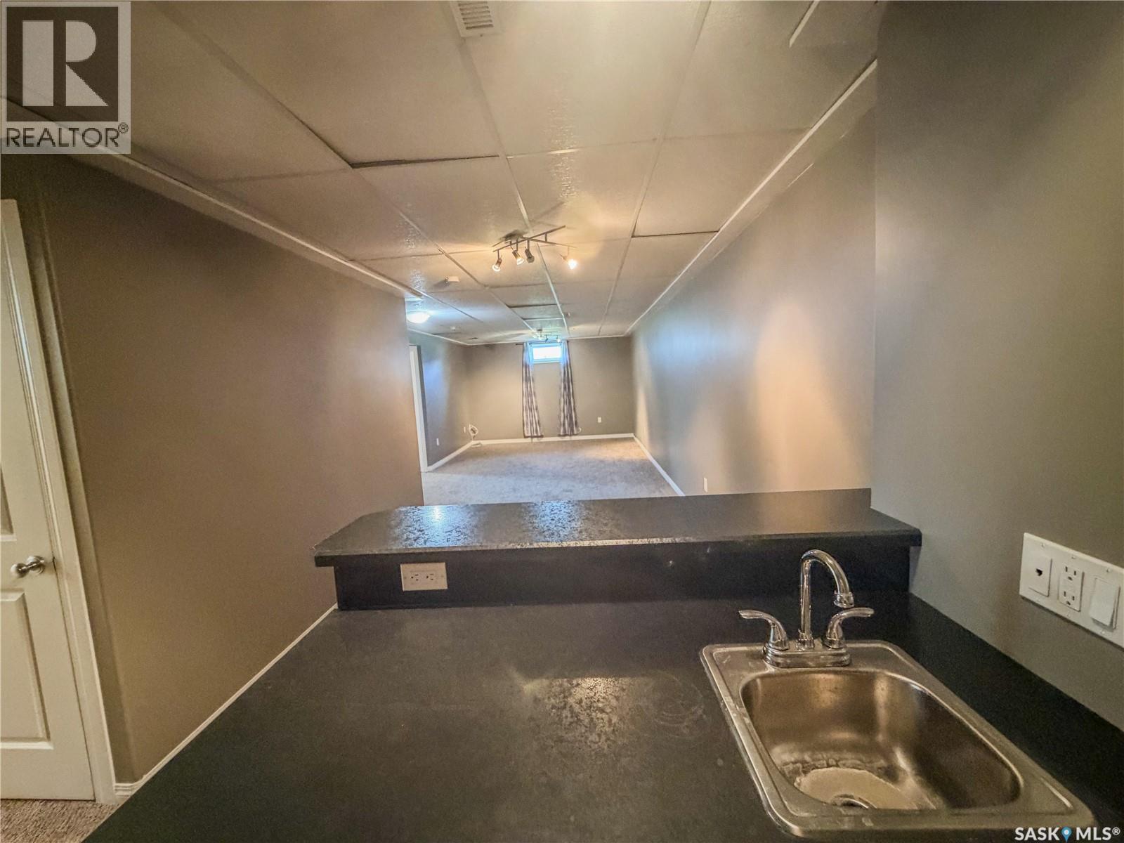 80 Morrison DRIVE - 41