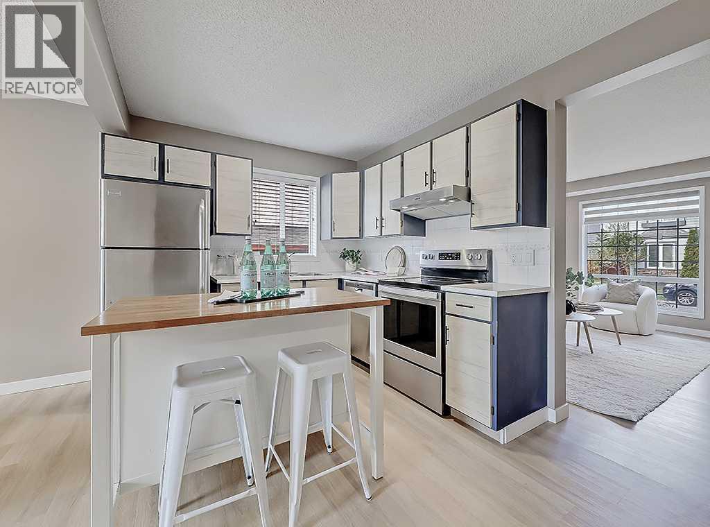 292 Coventry Close NE - 6