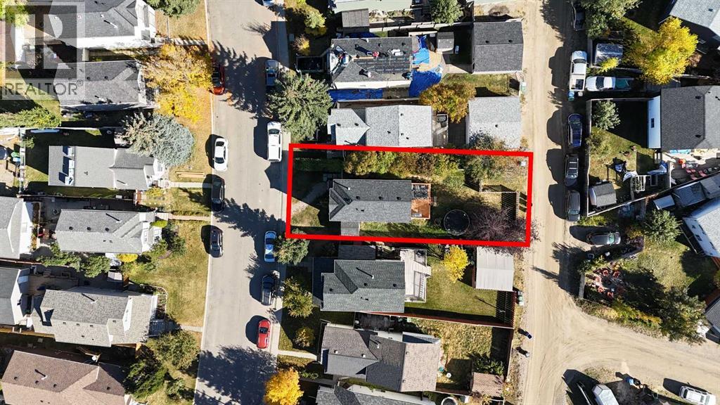 292 Coventry Close NE - 41