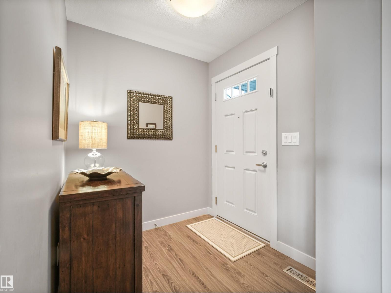 1277 STARLING DR NW - Image 2