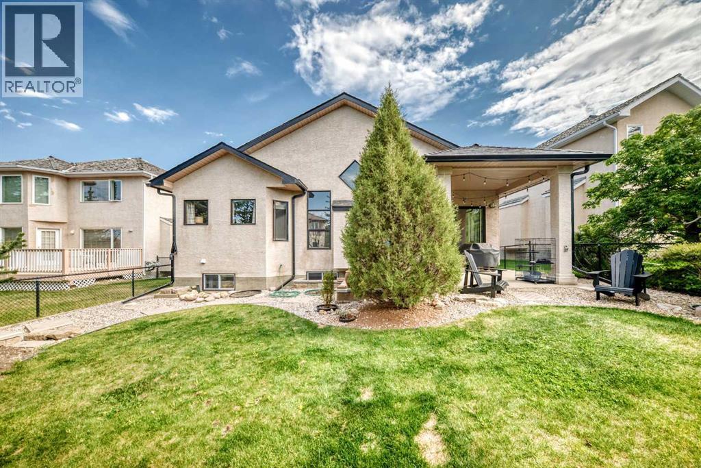 60 Hamptons Terrace NW - 45