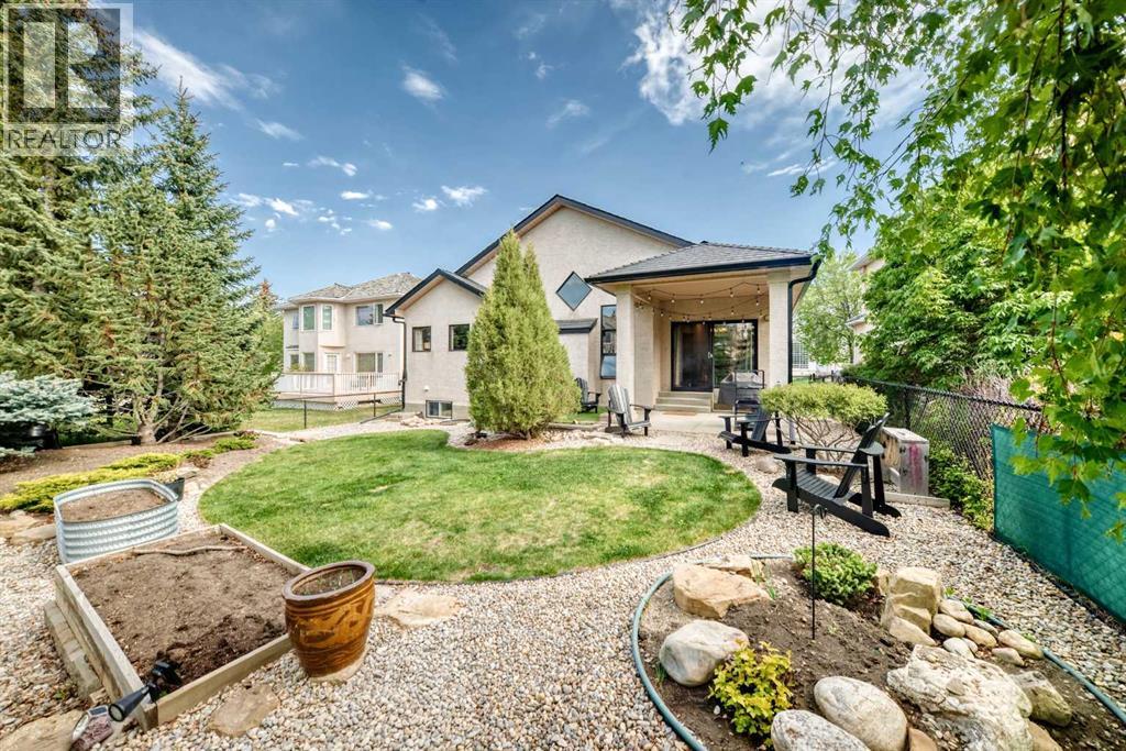 60 Hamptons Terrace NW - 44
