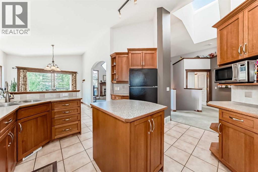 60 Hamptons Terrace NW - 11