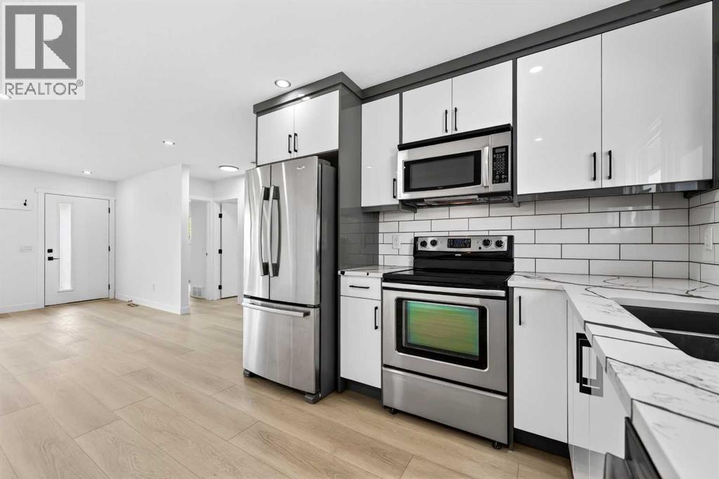 5423 Madigan Drive NE - 9