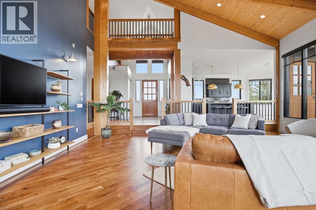 648 Montclair Place - Image 2