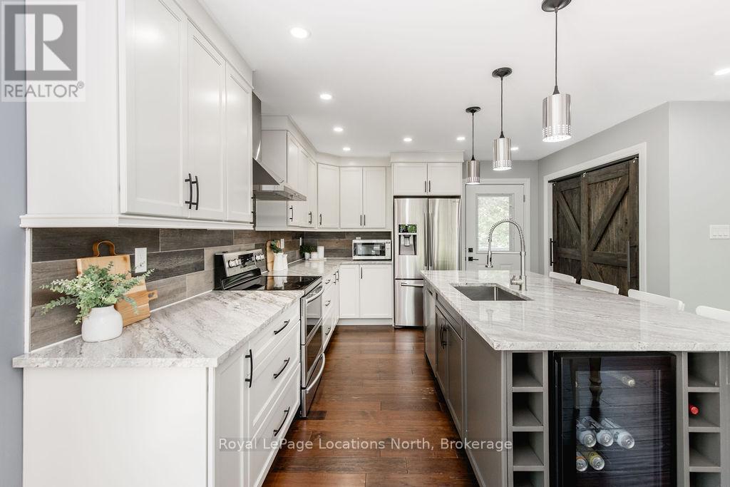 1 IROQUOIS RIDGE - 10