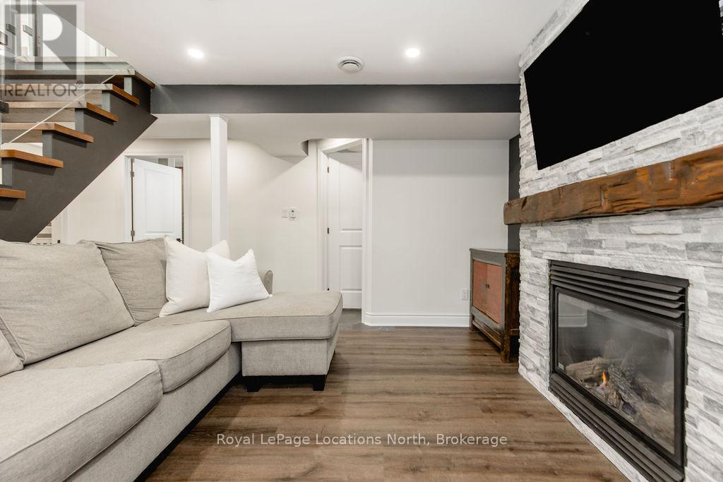 1 IROQUOIS RIDGE - 26
