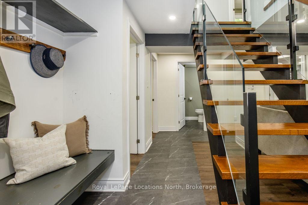 1 IROQUOIS RIDGE - 5
