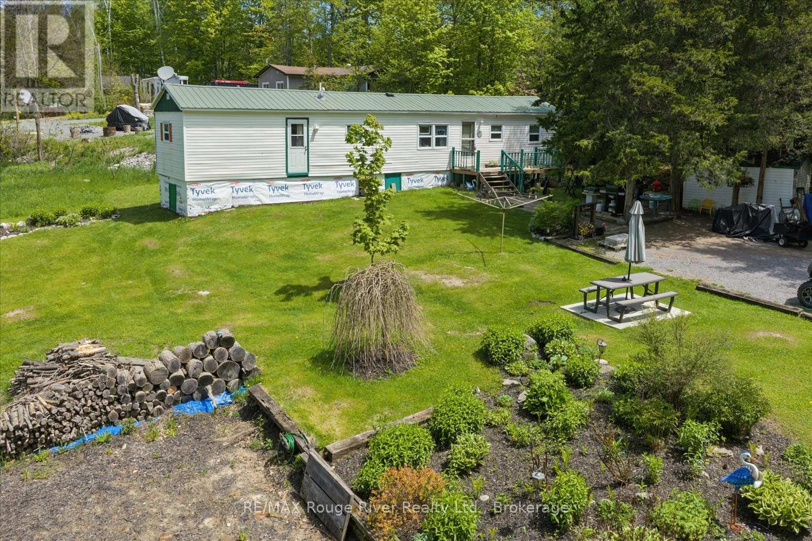 189 PINE LANE - 4