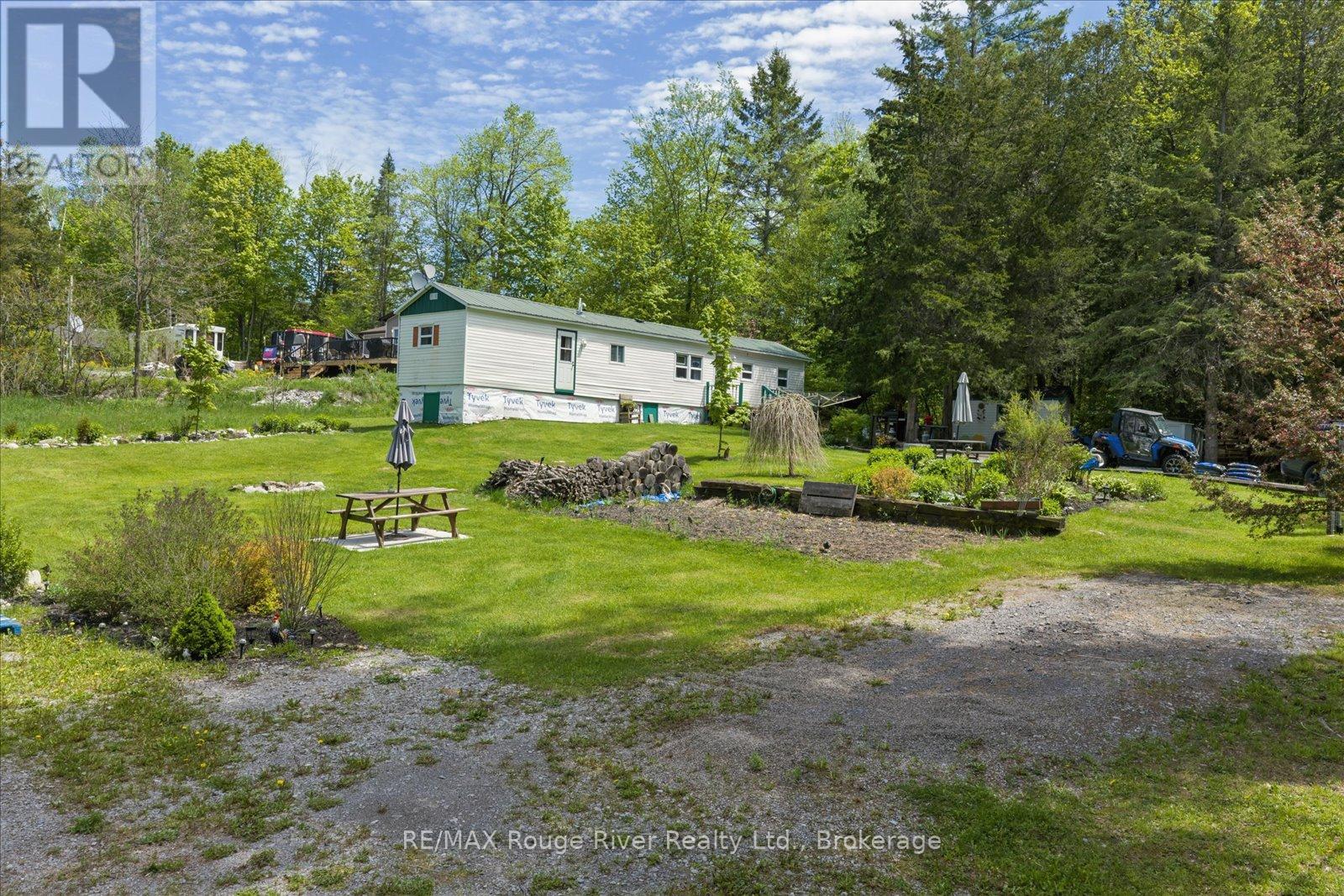 189 PINE LANE - 5