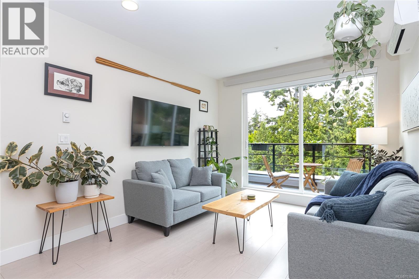 508 1450 Glentana Road - main photo