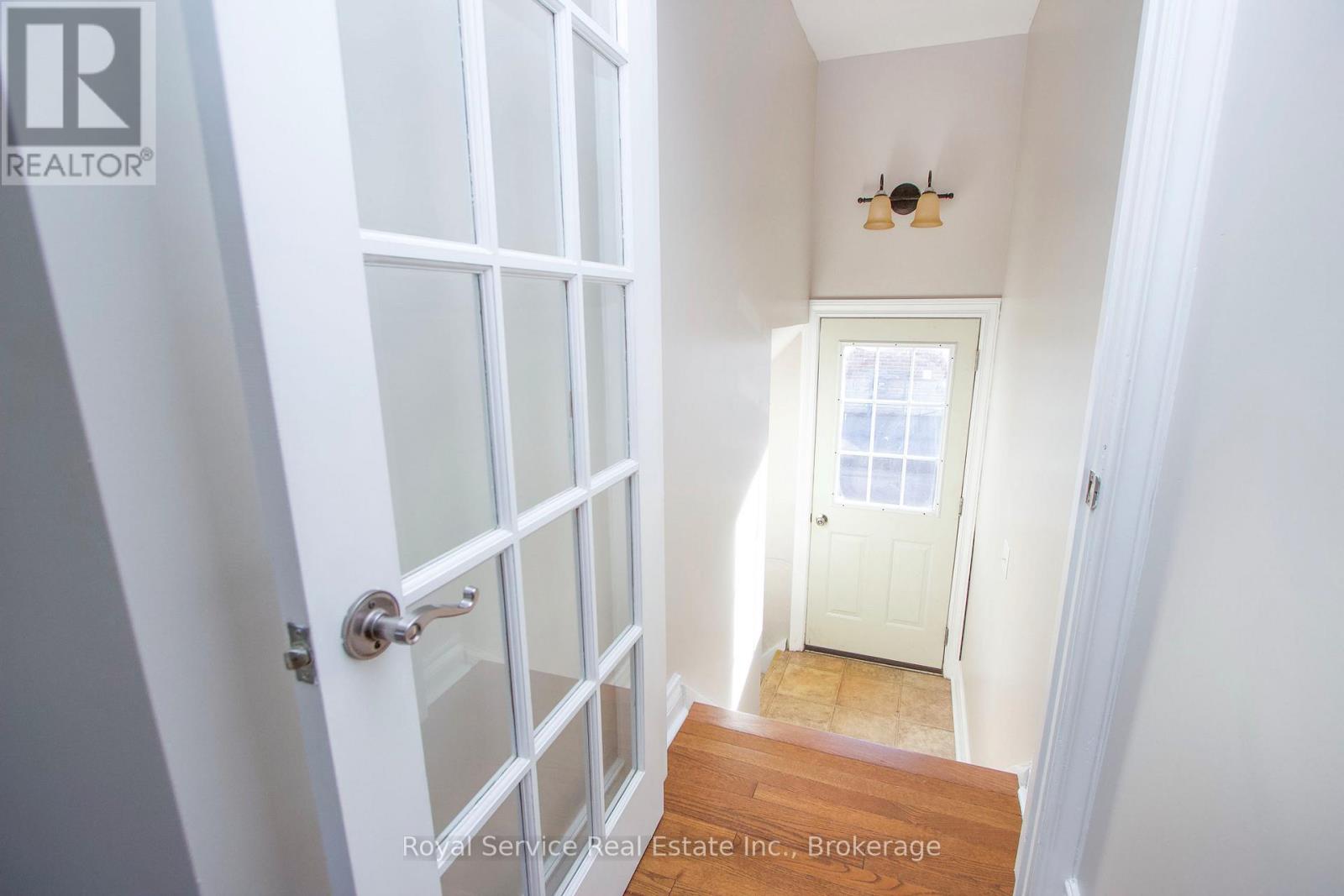 9 JANE STREET - 24
