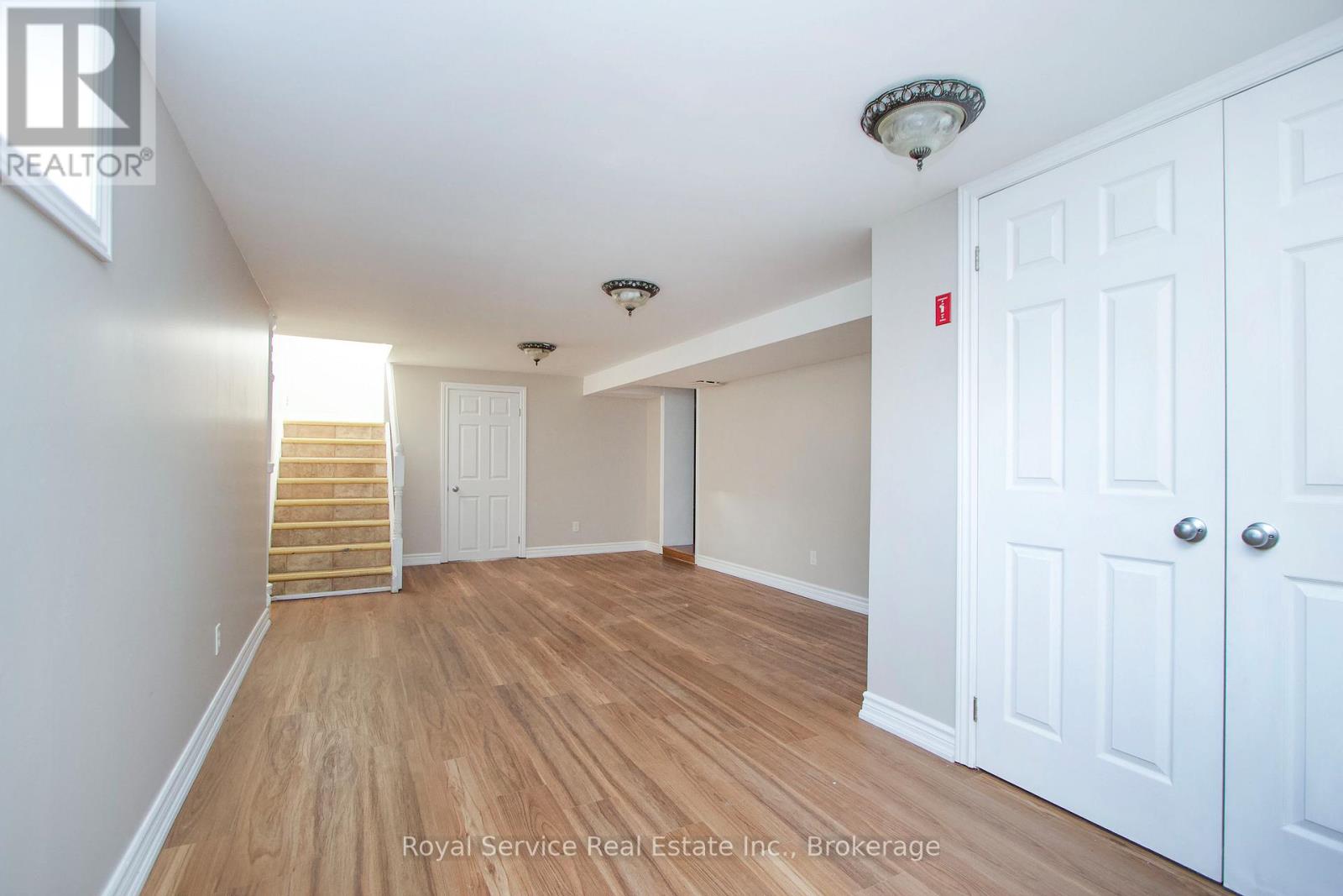 9 JANE STREET - 26