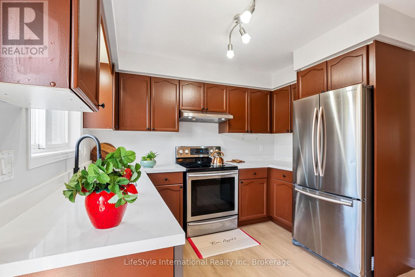 63 HAGAN AVENUE - 16