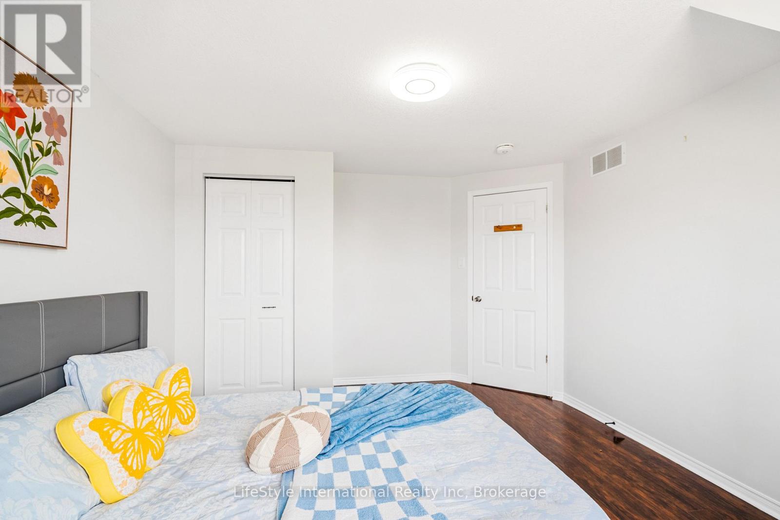 63 HAGAN AVENUE - 24