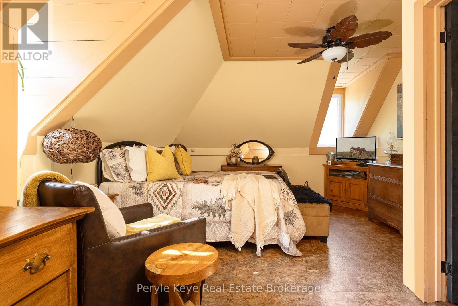 2322 OLD MUSKOKA ROAD - 26