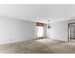9381 139 Street, Surrey, BC V3V7K9 Photo 11