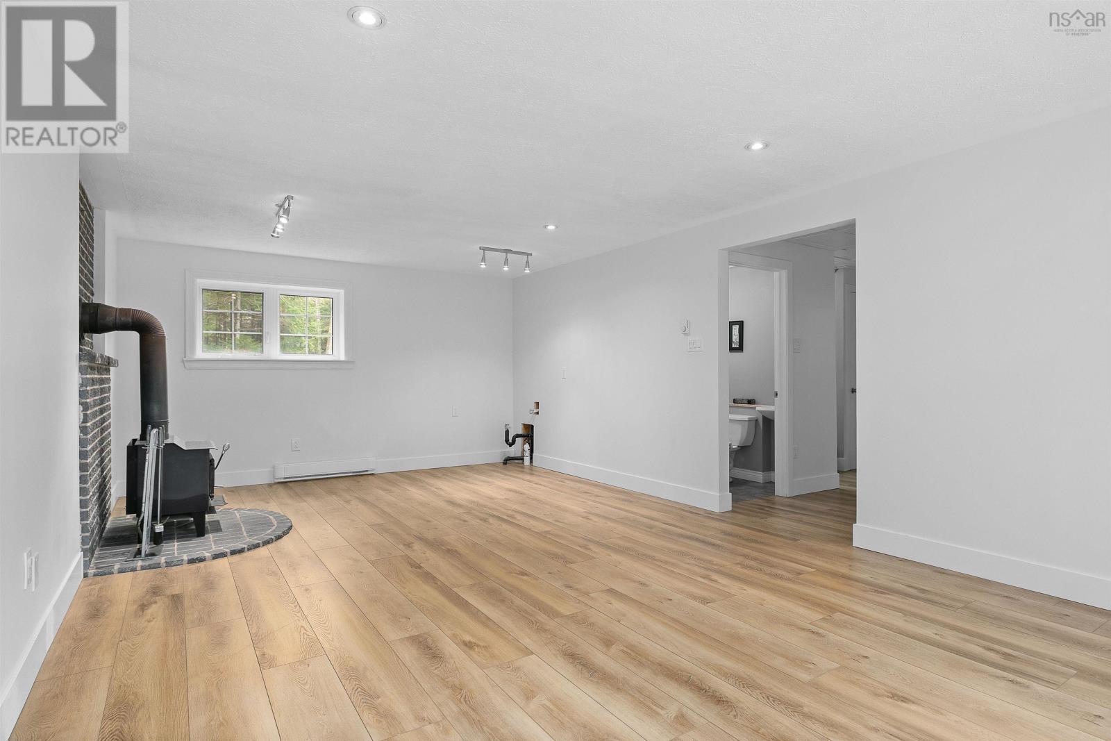 563 Mineville Road - 30