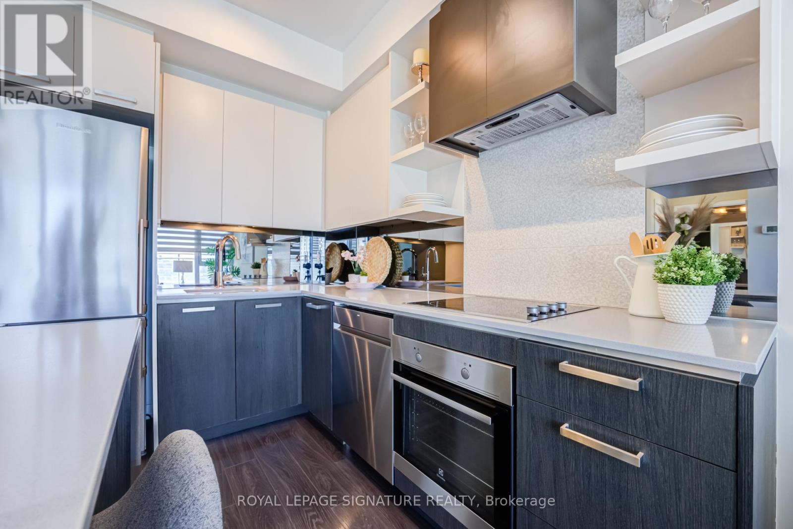 #920 1830 BLOOR STREET W - 9