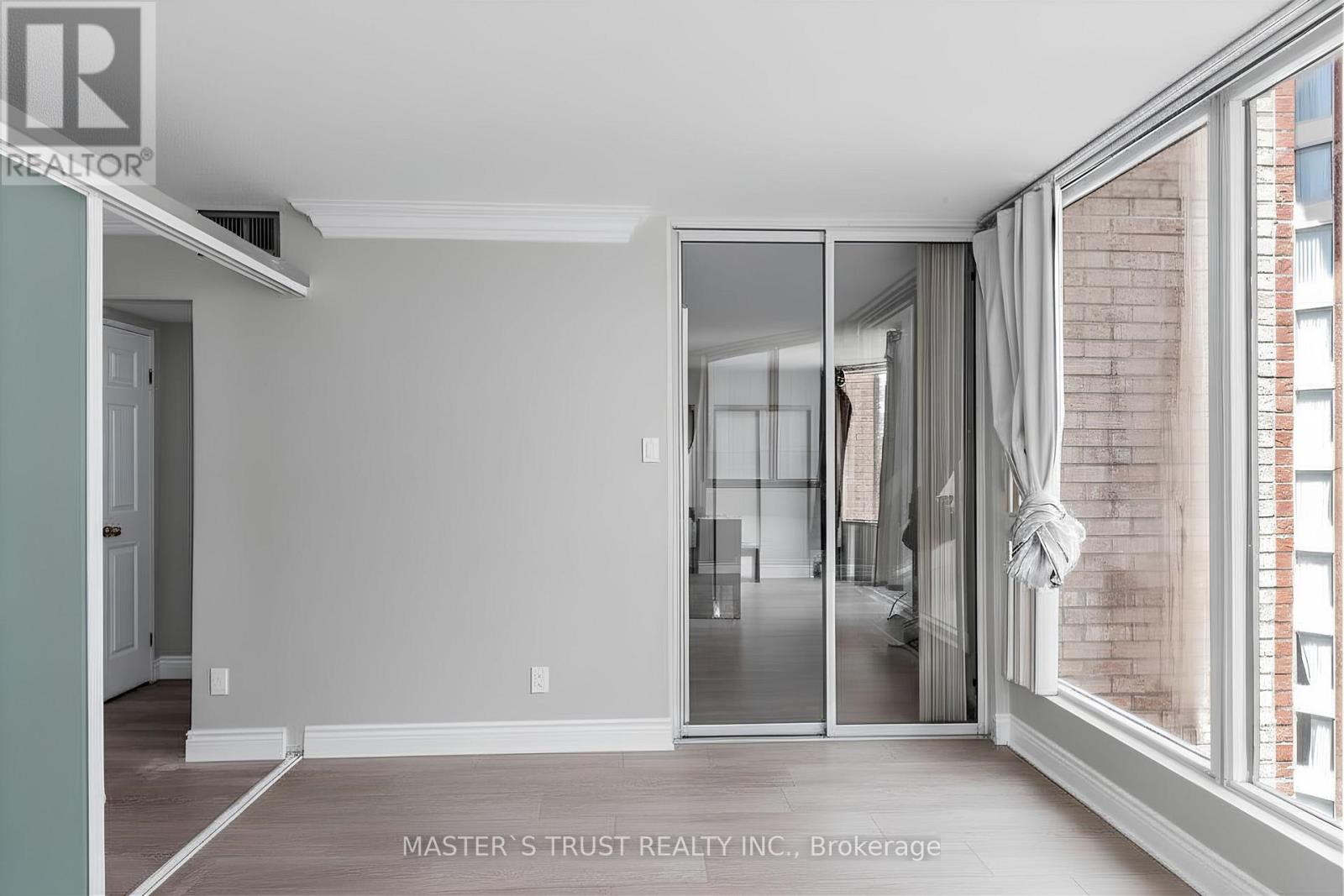 #1702 55 CENTRE AVENUE - 22