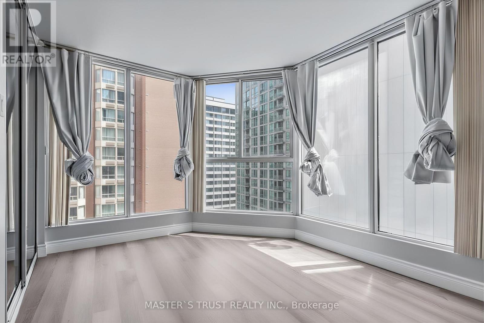 #1702 55 CENTRE AVENUE - 20