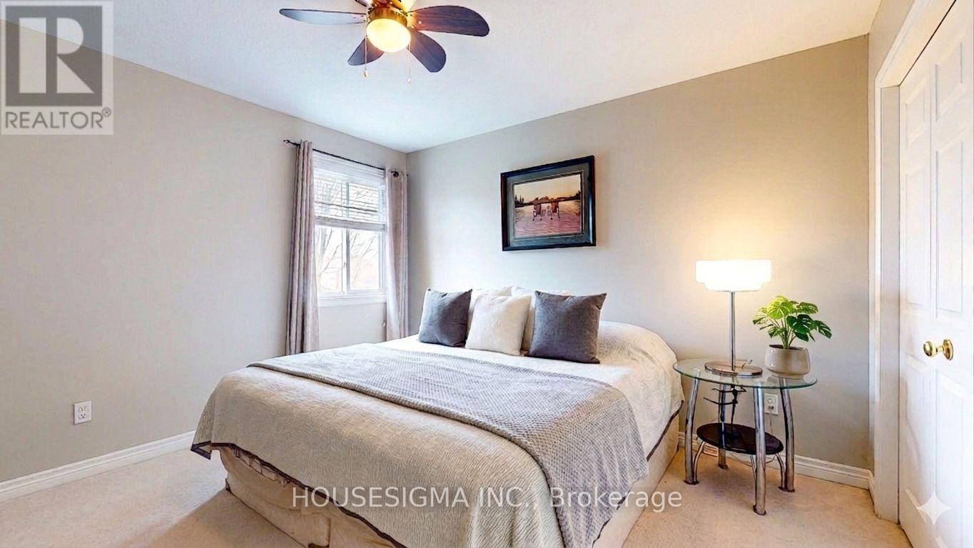 22 HIGHLANDS CRESCENT - 23