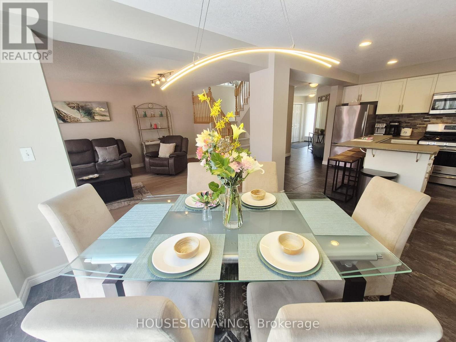 22 HIGHLANDS CRESCENT - 9