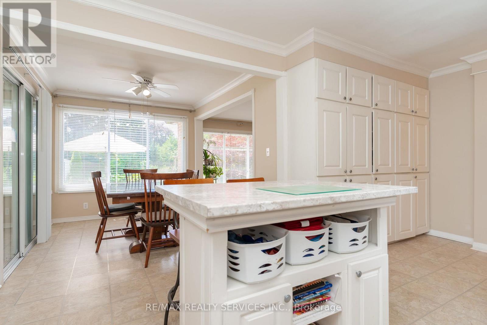 39 DUNBLAINE CRESCENT - 17