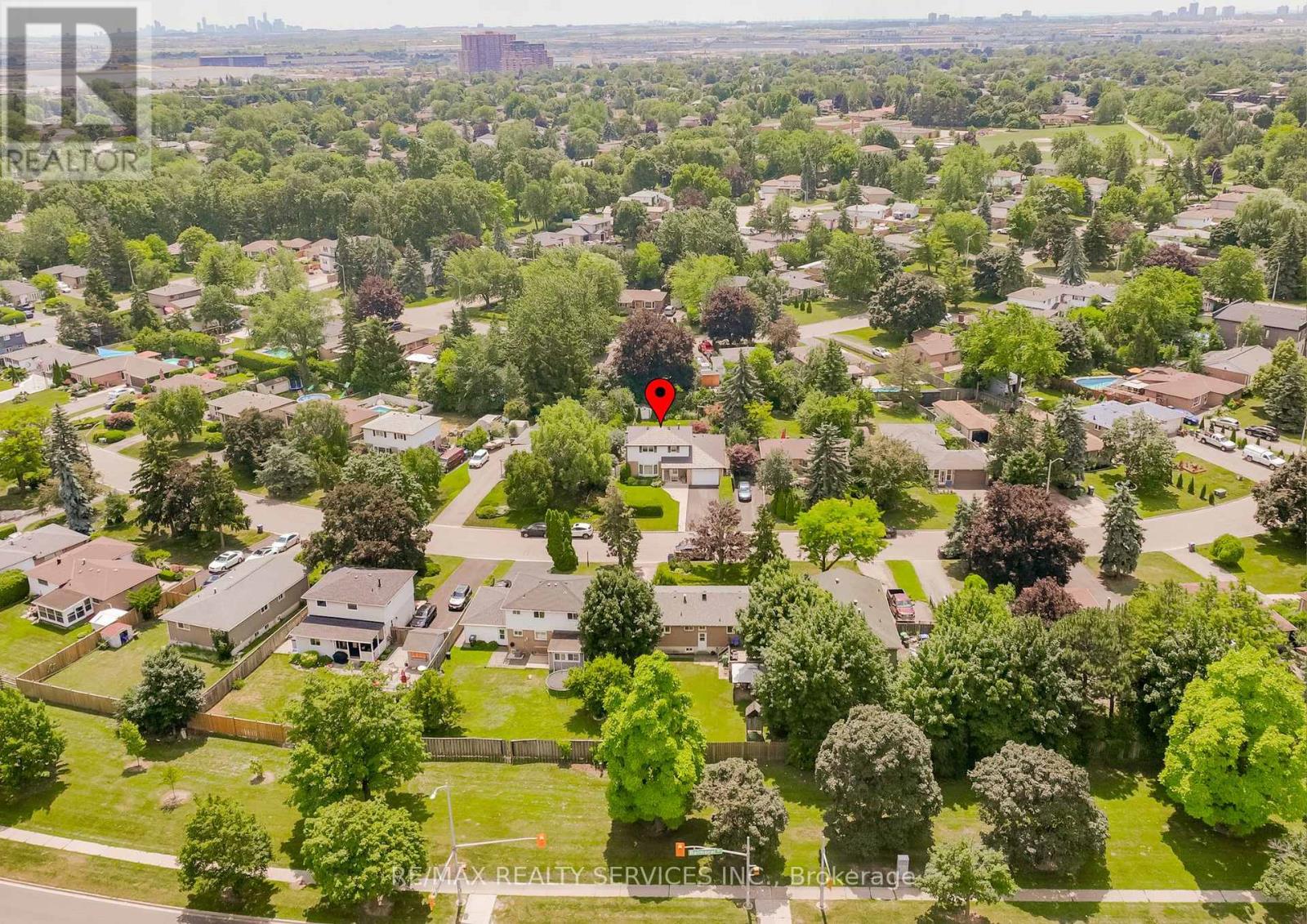 39 DUNBLAINE CRESCENT - 50