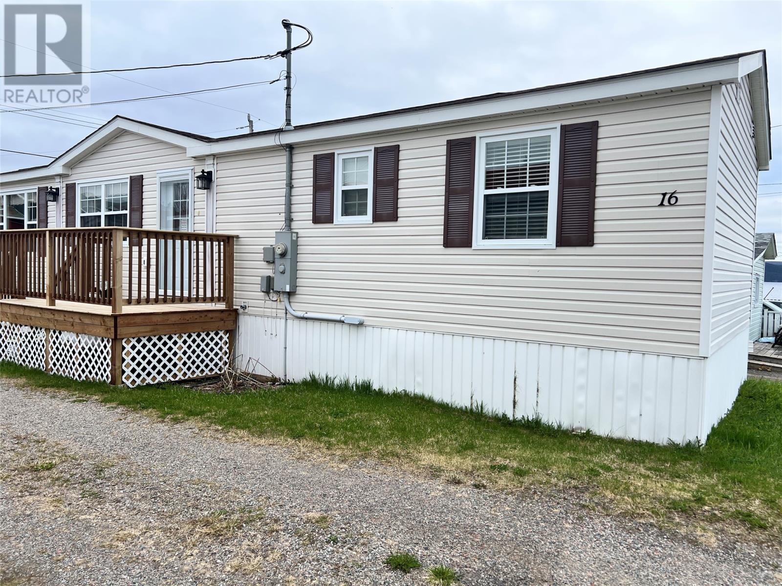 16 Trailer Court - 26