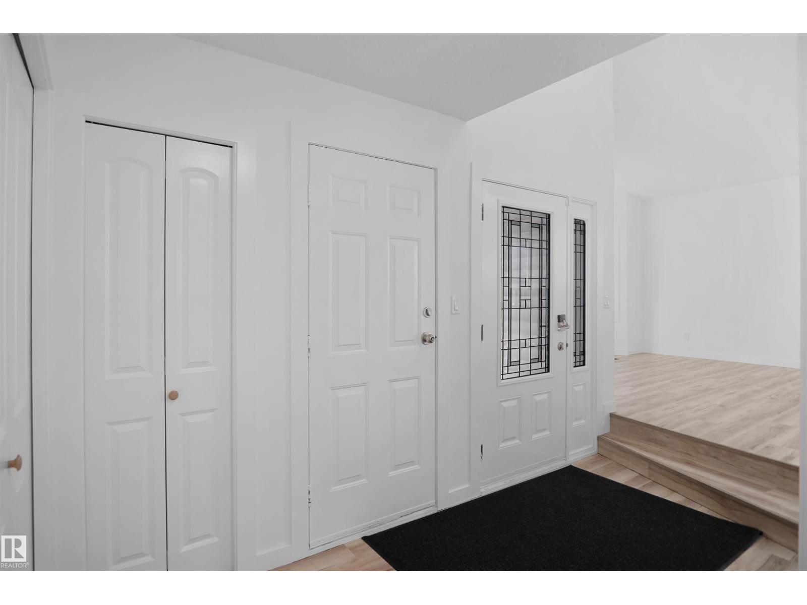 10018 173 AV NW - 4