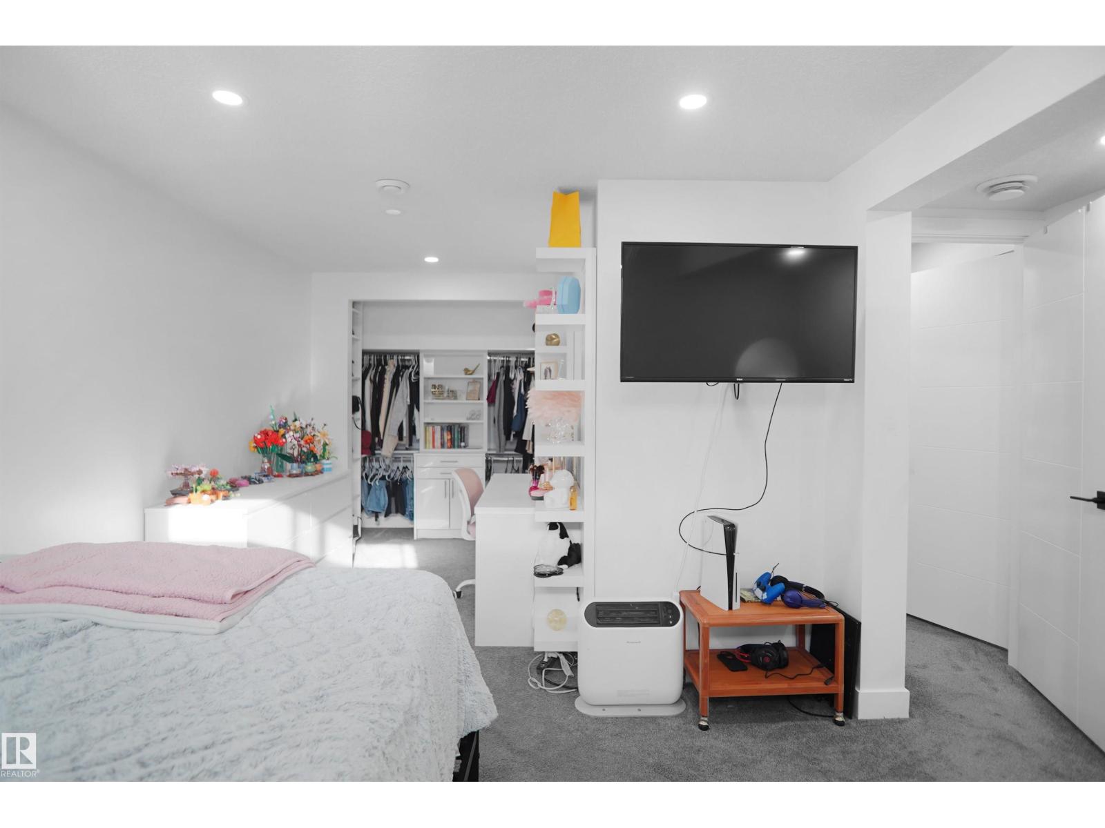 10018 173 AV NW - 42