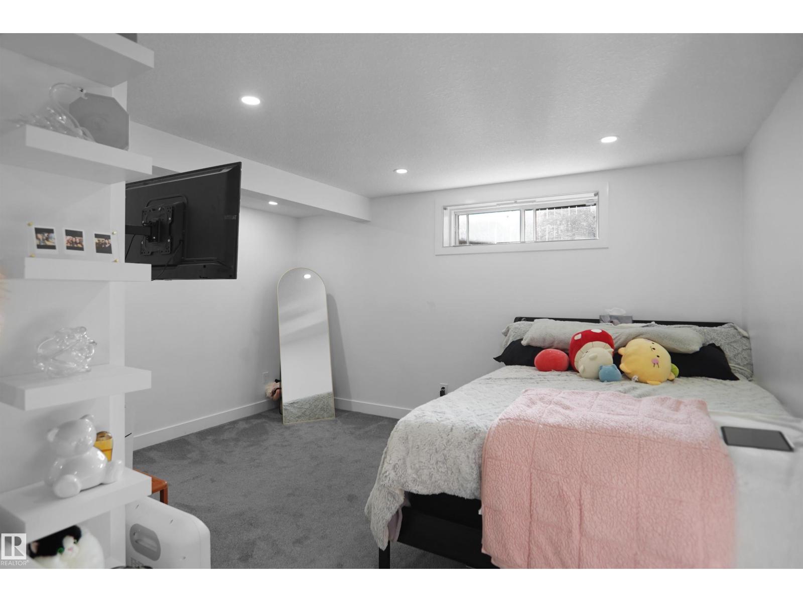 10018 173 AV NW - 44