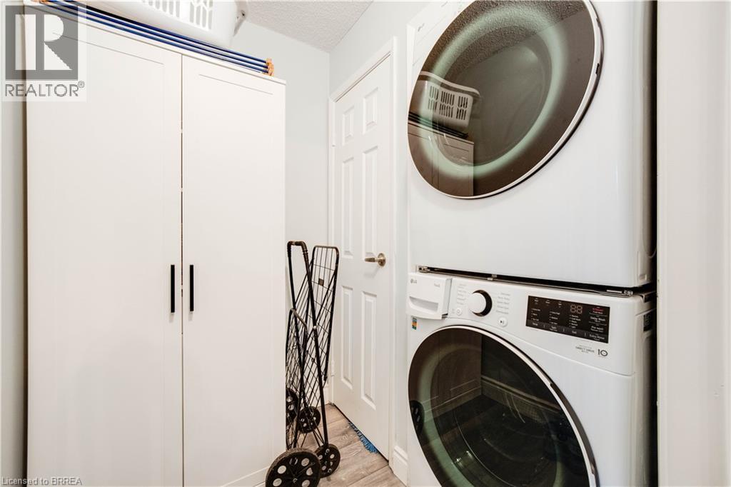 #401 9 BONHEUR Court - 13