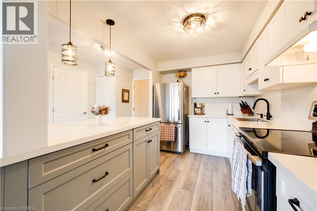#401 9 BONHEUR Court - 4