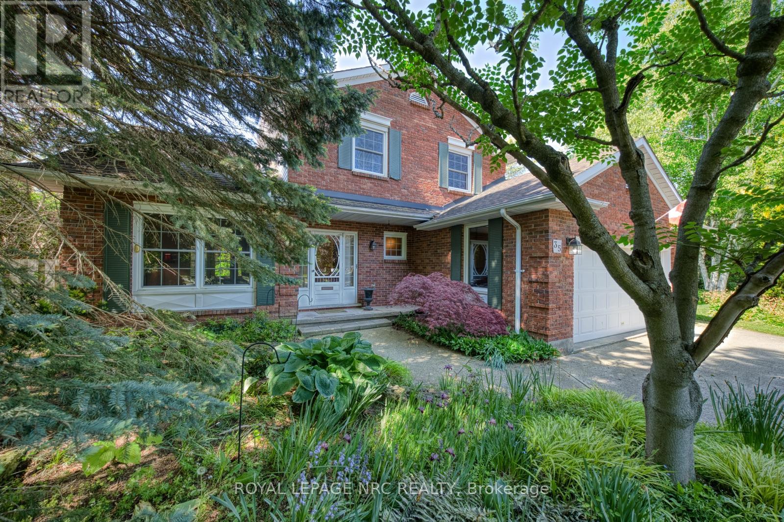35 GARRISON VILLAGE DRIVE - 32