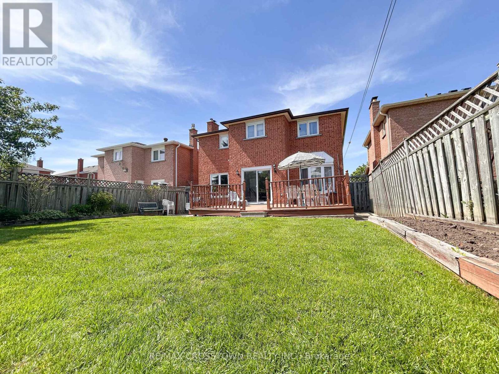 119 FIELDGATE DRIVE - 39